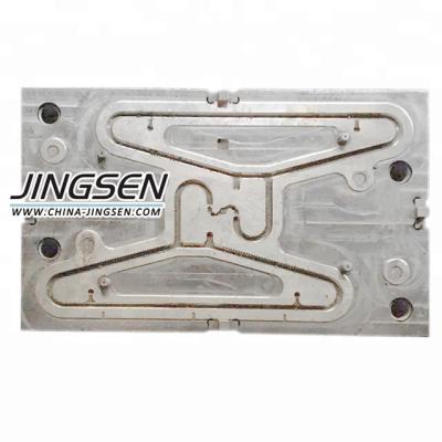 China high quality plastic mould/plastic mold maker/plastic hanger mold for sale