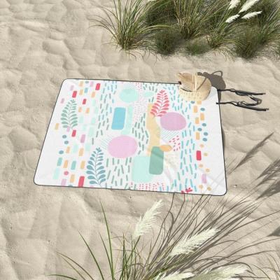 China Soft 100% Polyester Summer Rectangle Flannel Picnic Blanket Hiking Warm Beach Mat Foldable Waterproof for sale