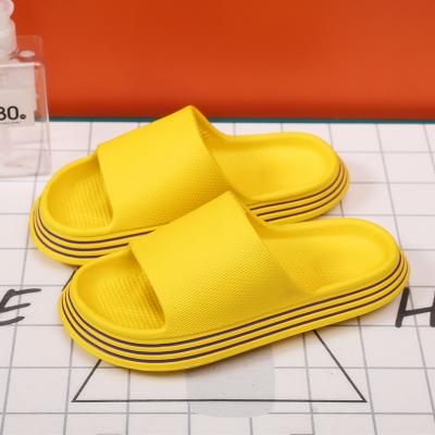 China EVA Men Summer Slippers Bathroom Slippers Beach Slippers Women Lovers Unique Lightweight Flat Soft Non-slip Slippers for sale