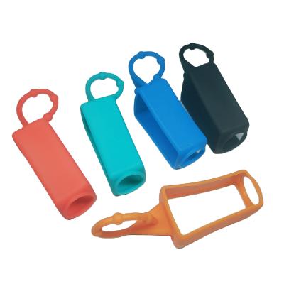 China 2020 China 30ml Gel Hand Sanitizer Key Chain Holder With Silicone for sale