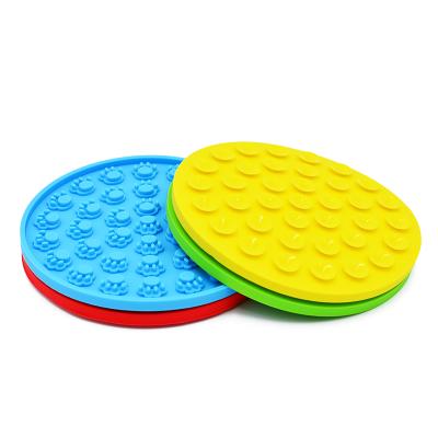 China 2021 Silicone Soft Silicone Dog Lick Pad Mat Bowl Pet Food Dish Slow Dog Bath Feeder for sale