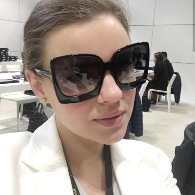 China Fashion Sunglasses Best Selling Luxury Oversized Sun Glass Sunglasses Good Quality 2022 Modern Fashion Sun Glass Women Sunglasses for sale