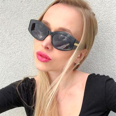 China Top Selling Fashion Sun Glasses Small Frame Sunglasses Sun Glasses Cp Olive UV400 Cool Luxury Sun Glasses For Women for sale