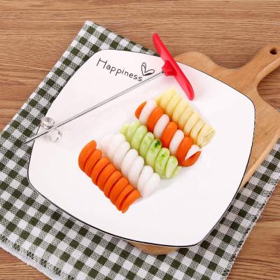 China Viable Fruits And Vegetables Spiral Twist Knife , Manual Spiral Carving Cutter for sale