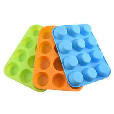 China 12 Sustainable Bakeware Set Silicone Cups, Muffin Tray Pan for sale