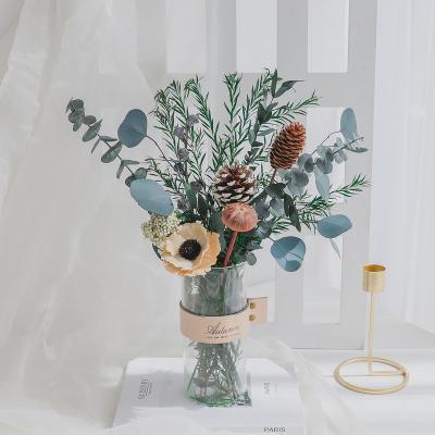 China Real Factories Wholesale Pampas Grass Amazon Hot Sale Dried Tubular Decorative Flowers Gift Home Flower Bouquet Artificial Flowers for sale