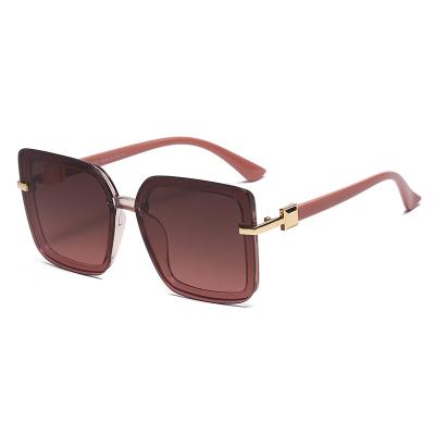 China Fashion sunglasses adjust big frame sunglasses 2021 Korea version thin fashion street shot big face retro driving sunglasses 32107 for sale