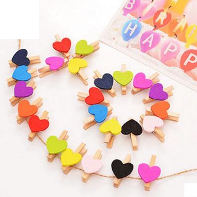 China Eco-friendly material wholesale photo clip decoration wall piece heart note wood clothespins small wall clip holder for sale