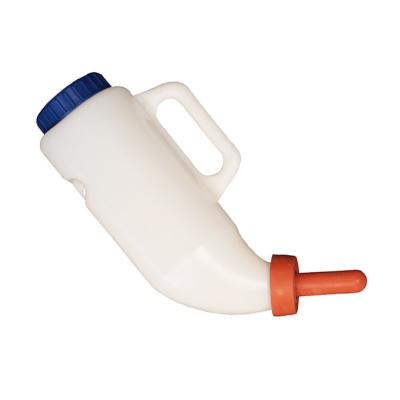 China 4 Liters Calf Milk Feeding Bottle for Easy Calf Nourishment for sale