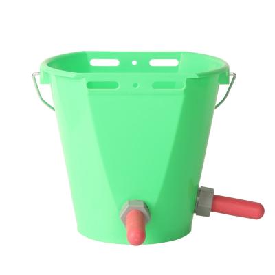 China Green / Gray 8000ml Plastic Calf Feeding Bucket With Scale And Reinforced Rim for sale