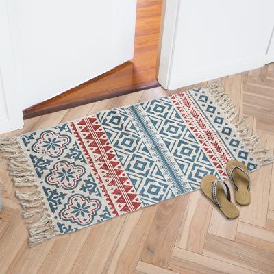 China Washable Cotton Woven Pattern Area Rugs Colorful Modern Litchen Living Room Floor Non Slip Carpets With Tassel for sale