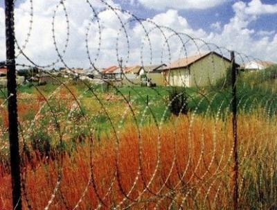 China BTO-28 BTO-30 Zinc Plated High Tensile Barbed Wire ,  Wire Barrier Fencing for sale