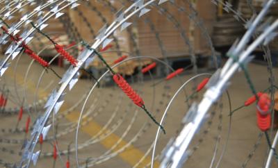 China Custom Security Single Coiled Razor Wire High Protection Neat Appearance for sale