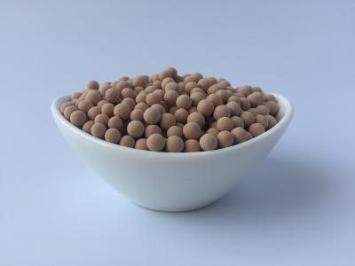 China Highly Efficient 13X Molecular Sieve Desiccant For Effective Moisture Absorption for sale