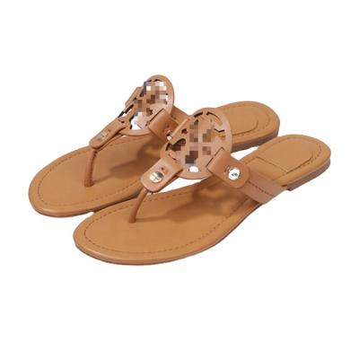 China Hot Selling Luxury Luxury PU Leather Flip Flops Women Designer Sandals Slippers for sale