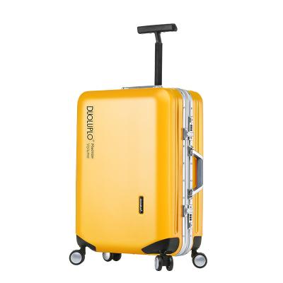 China ABS+PC Factory Hot Sale Smart Carry On Luggage Moving Bags Luggage Sets Carry On Luggage for sale