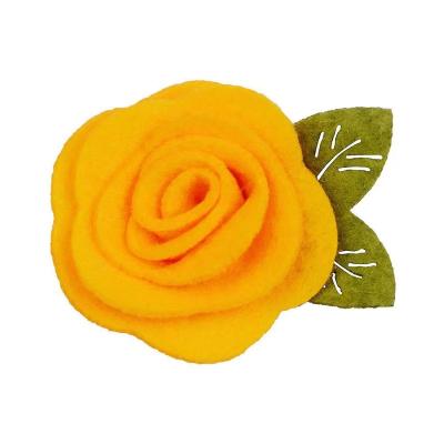 China Small fabric flowers fabric flowers Custom wholesale hair accessories handmade woolen fabric camellias for sale