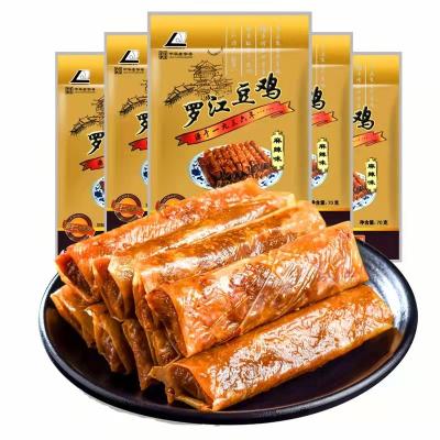 China Cooked Spicy Taste Luojiang Bean Chicken Soybean Products Snacks for sale