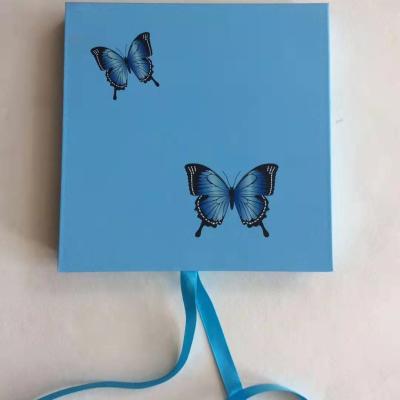 China Recycled Materials Butterfly Lashes Square Wick Box Paper Box Packaging Mink Strip Eyelash Boxes for sale