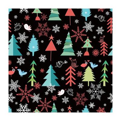 China 100%Polyester Christmas Fabric Anti-Static Woodland Fabric Custom Snowflakes Print Festive Fabric for sale