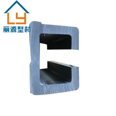 China 3.5MM 4.5MM UPVC van de Bouwmaterialenvenster en Deur Bouwconstructieprofiel Te koop