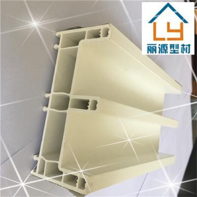 China De Profielenuitdrijvingen 2.5mm van het douane Rechthoekige UPVC Venster Dikte Te koop