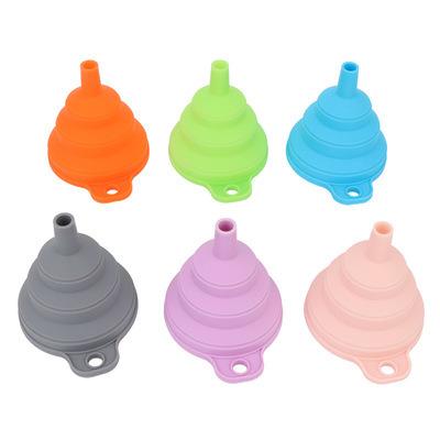 China Viable Wholesale Food Grade Collapsible Funnel Small Kitchen Instrument Color Collapsible Silicone Funnel for sale