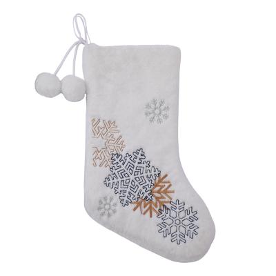 China Christmast Ornament White Christmas Tree Gift Stocking Wholesale Personalized Embroidered White Christmas Snowman Stockin for sale