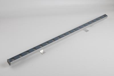 China Buitentuin 24W LED wandwasser met IP67-klasse en enkele LED bar Te koop