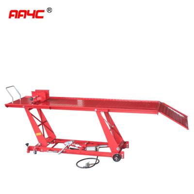 China 1100 Pond Hydraulisch van de de Liftlijst van de Motorfietsschaar Rood 180mm Hoogte 0.85Mpa Te koop