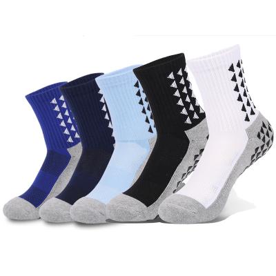 China Anti Slip Sock Non Slip Sports Soccer Football Sports Anti Slip Grip Socks for sale