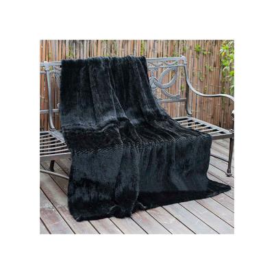 China Mink Plush Fluffy Polyester Super Picnic Anti-static Soft Beach Bed Heavy Faux Fur Throw Blanket for sale