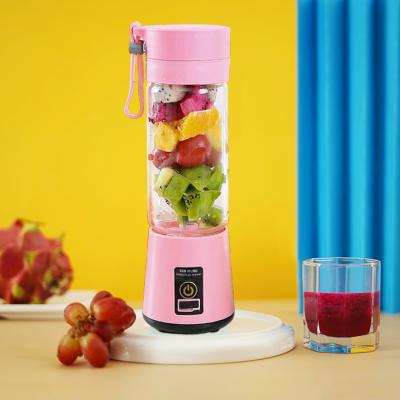 China High Quality Multifunctional Mini Portable Electric Fruit Juicer USB Rechargeable Smoothie Maker Blender Machine for sale