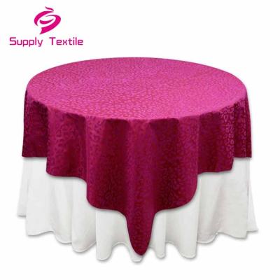 China 60 Fuchsia Leopard Disposable Round Table Jacquard Cover for sale