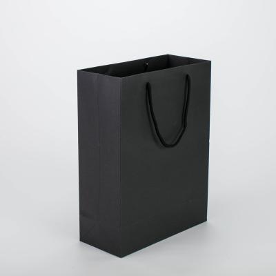 China Recyclable Customized Printed Logo Black Cardboard Paper Packaging Gift Bag For Webshop for sale