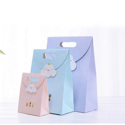 China Recyclable Sacola De Presente Custom Small Bow Tie Birthday Gift Bag Portable Paper Shopping Bag With Ribbon For Wedding for sale