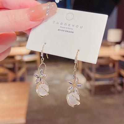 China Long Color Keeping Retro High Quality Zircon Earrings Flower Shape Female Earring Temperament Earrings for sale