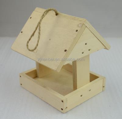 China Automatic Custom Logo Outdoor Hanging Wooden Feeder For Birds for sale