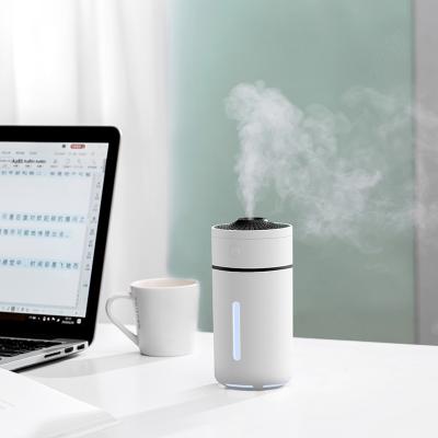 China 2021 new product usb humidifier rechargeable ultrasonic humidifier car head humidifier maker for sale