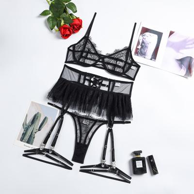 China QUICK DRY High Quality Three Piece Prom Queen Cutout Leopard Print Rivet Strap Leg Rings Sexy Lingerie Set for sale