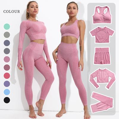 China Antibacterial Seamless Bra Equipment Workout Set Yoga Women Gym Set Short Sleeve Crop Top Yoga Shorts Fitness Tracksuits Sports Suit for sale