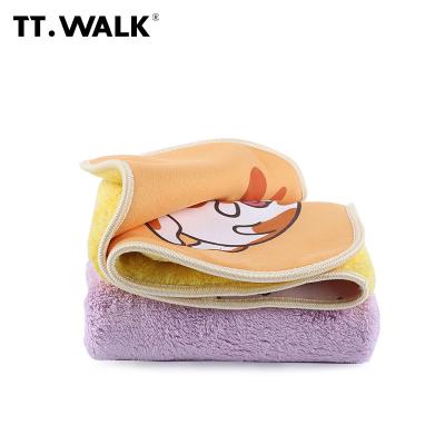 China Sustainable Absorbent Microfiber Dry Dog Cleaning Towel Quick Drying Pet Dry Towel For Pet Hair Cleaning Use Washable Quick Dry for sale