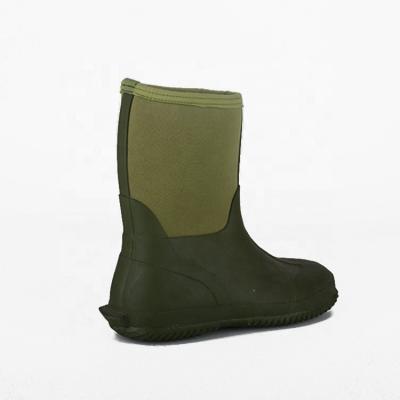 China New Design Pretty Outdoor Mens Green Rubber Waterproof Neoprene Rain Boots for sale