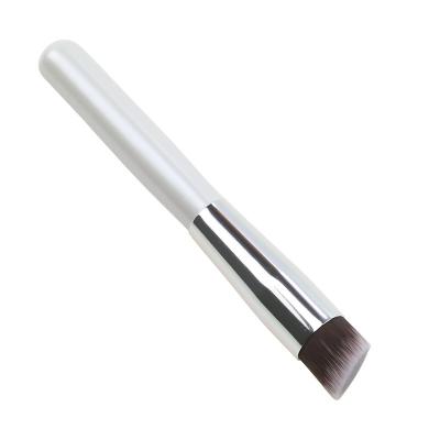 Chine Single Multi-Function Smudge Brush Base Single Flat Head Brush Angled Wood Handle Concealer Brush Beauty Makeup Tool à vendre