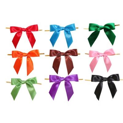 China Recycled Materials Holiday Decoration Bows Decorative Christmas Bows Gift Box Decoration Satin Ribbon Bows And Elastic String Gift Set for sale