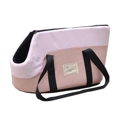 China Sustainable Fashion Comfortable Dog Cat Pet Soft Carrier Travel Bag for sale