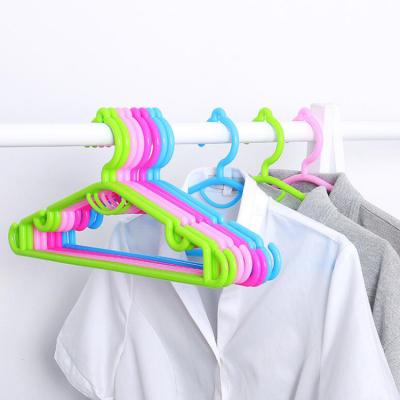 China Wholesale Store Merchandise Display Household Clothes Hanger Multifunctional Plastic Non-slip Hanger Hanger for sale