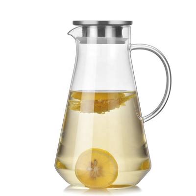 China Borosilicate Glass Pitcher 2000ml Heat Resistant Glass Water Carafe Viable With Stainless Steel Lid for sale