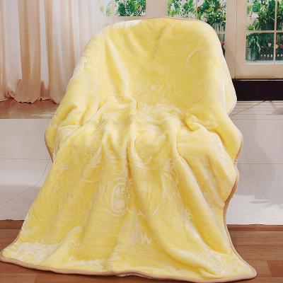 China Folded Wholesale Children's Air Conditioning Blanket Blanket Embossed Flannel Cartoon Office Nap Blanket for sale