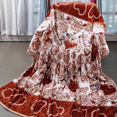 China Wholesale New Modern Warm Lazy Blanket Home Folded Sofa Blanket Flannel Travel Blanket for sale